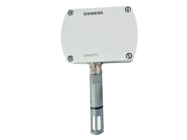 QFA3171.jpg QFA3171.jpg